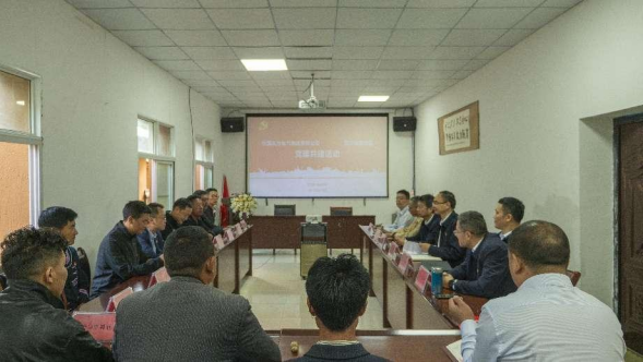 ��ɽ����70���� �� �۽������桱��׼��������ƴ���ɽ��ȫ�ƽ���������